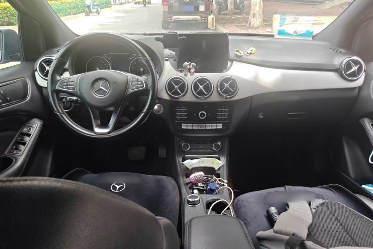Used Mercedes-Benz B-Class 2019 B 200 Sport Edition Center Console