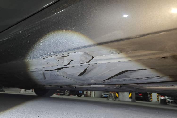 Used Mercedes-Benz B-Class 2019 B 200 Sport Edition Chassis Rear Left