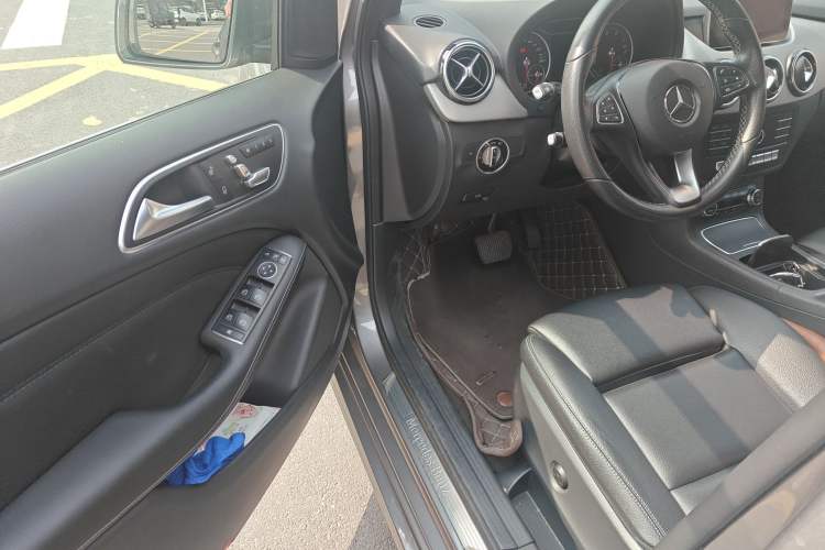 Used Mercedes-Benz B-Class 2019 B 200 Fashion Model Driver Seat