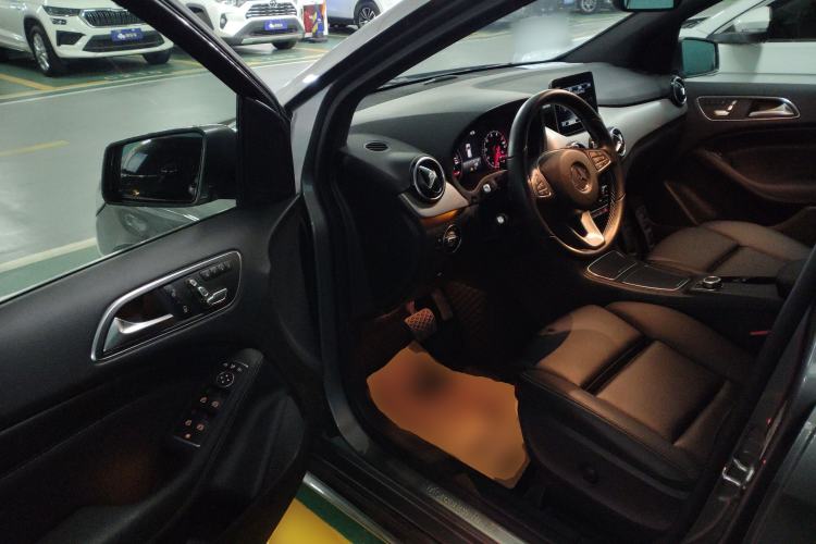 Used Mercedes-Benz B-Class 2019 B 200 Fashion Model Driver Seat