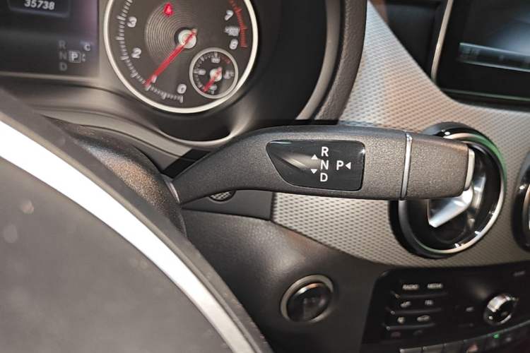 Used Mercedes-Benz B-Class 2019 B 200 Fashion Model Gear Lever