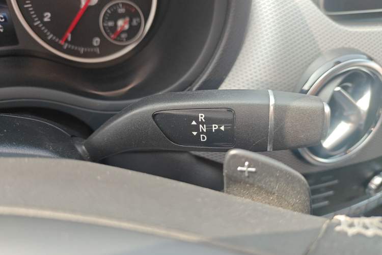 Used Mercedes-Benz B-Class 2019 B 200 Fashion Model Gear Lever