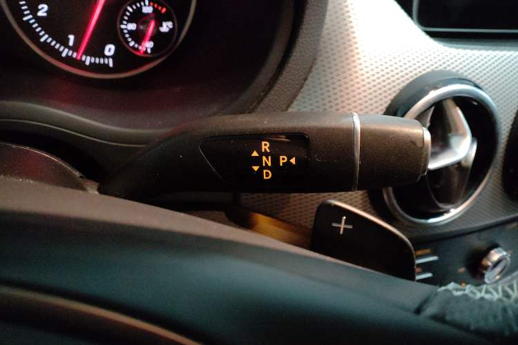 Used Mercedes-Benz B-Class 2019 B 200 Fashion Model Gear Lever