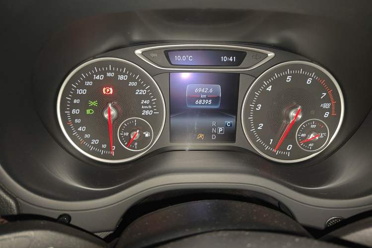 Used Mercedes-Benz B-Class 2019 B 200 Sport Edition Instrument Cluster
