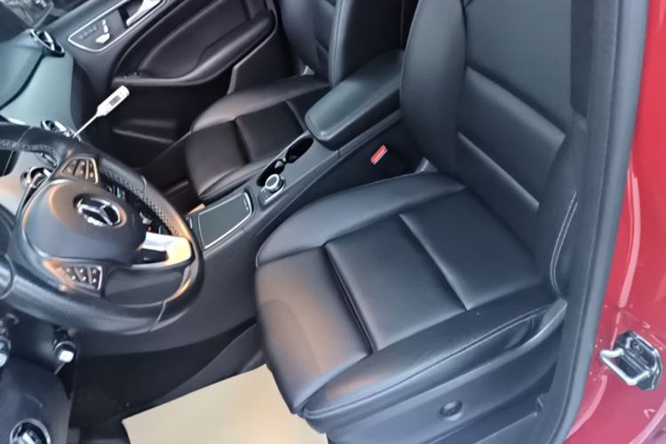 Used Mercedes-Benz B-Class 2019 B 200 Fashion Model Left Front Seat