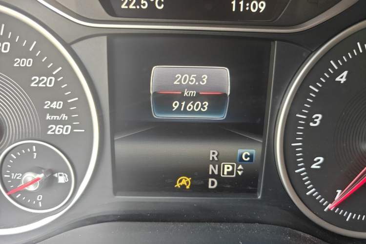 Used Mercedes-Benz B-Class 2019 B 200 Sport Edition Odometer Close Up