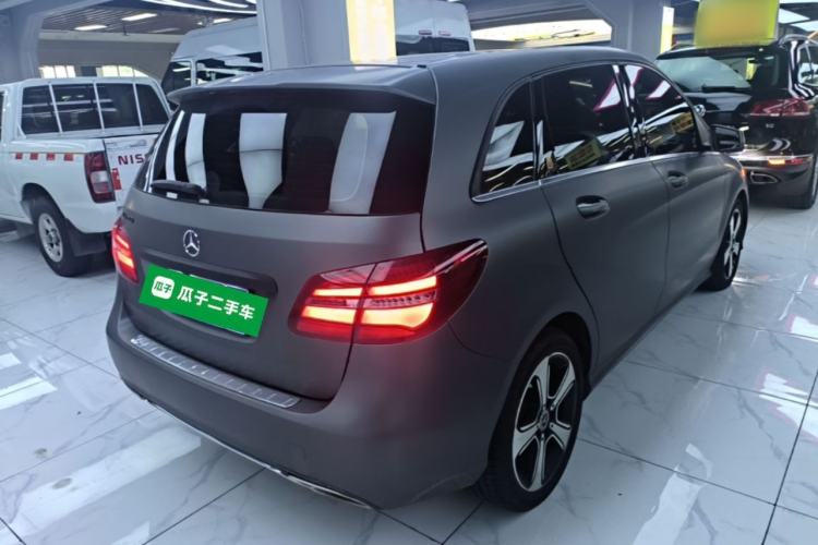Used Mercedes-Benz B-Class 2019 B 200 Fashion Model Rear Right 45 Deg