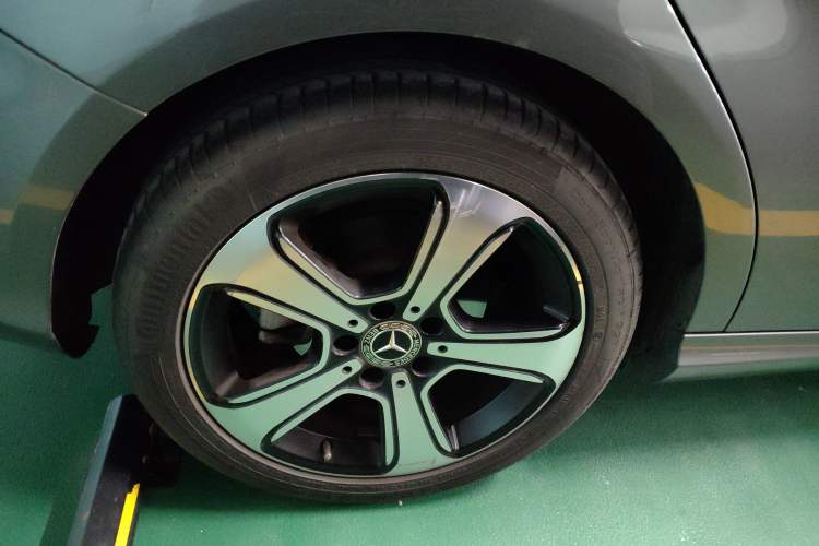 Used Mercedes-Benz B-Class 2019 B 200 Fashion Model Right Rear Wheel Hub