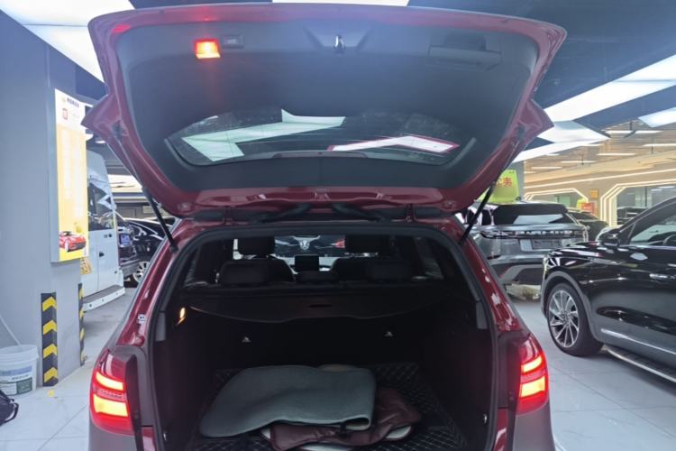 Used Mercedes-Benz B-Class 2019 B 200 Fashion Model Trunk