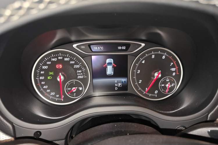 Used Mercedes-Benz B-Class 2019 B 200 Fashion Model Instrument Cluster