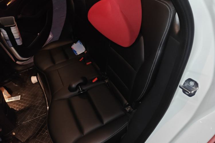 Used Mercedes-Benz B-Class 2019 B 200 Fashion Model Left Rear Seat