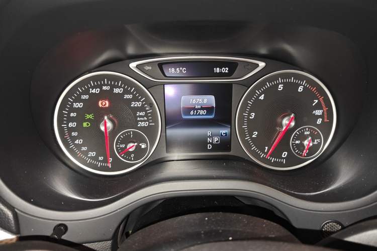 Used Mercedes-Benz B-Class 2019 B 200 Fashion Model Odometer Close Up