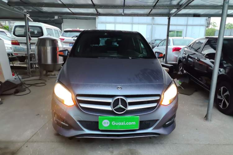 Used Mercedes-Benz B-Class 2019 B 200 Sport Edition Front