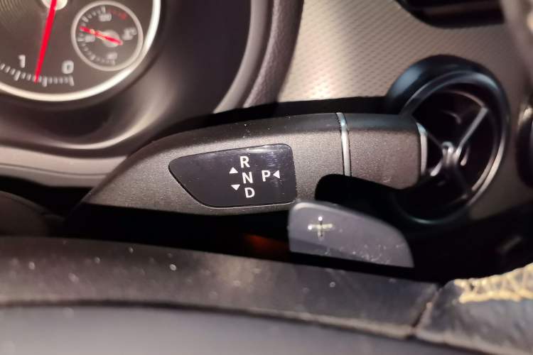 Used Mercedes-Benz B-Class 2019 B 200 Sport Edition Gear Lever