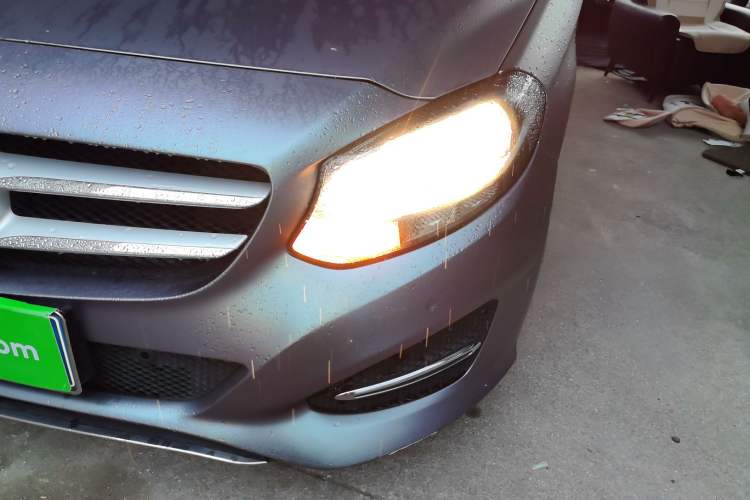 Used Mercedes-Benz B-Class 2019 B 200 Sport Edition Left Front Headlight