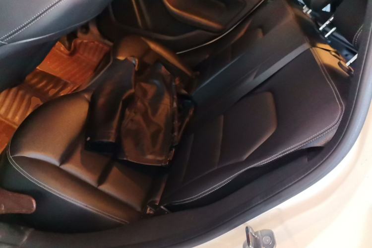 Used Mercedes-Benz B-Class 2019 B 200 Sport Edition Left Rear Seat