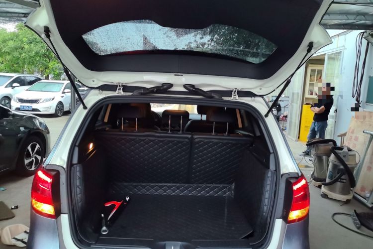 Used Mercedes-Benz B-Class 2019 B 200 Sport Edition Trunk