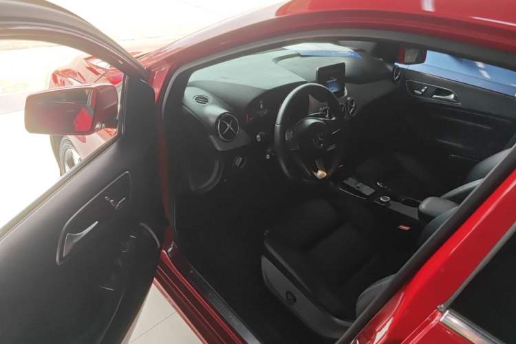 Used Mercedes-Benz B-Class 2019 B 200 Fashion Model Driver Seat