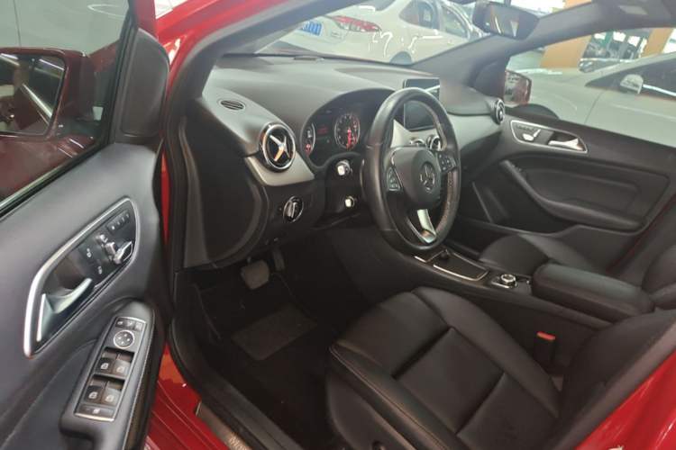 Used Mercedes-Benz B-Class 2019 B 200 Fashion Model Driver Seat