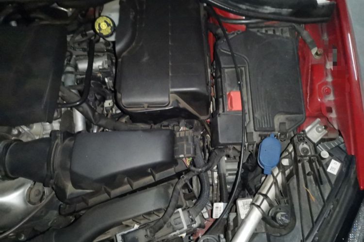 Used Mercedes-Benz B-Class 2019 B 200 Fashion Model Engine Bay Left