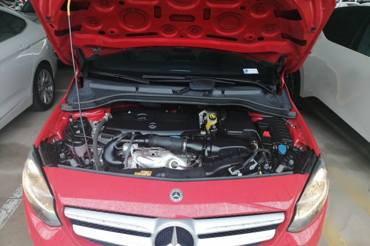 Used Mercedes-Benz B-Class 2019 B 200 Sport Edition Engine Bay