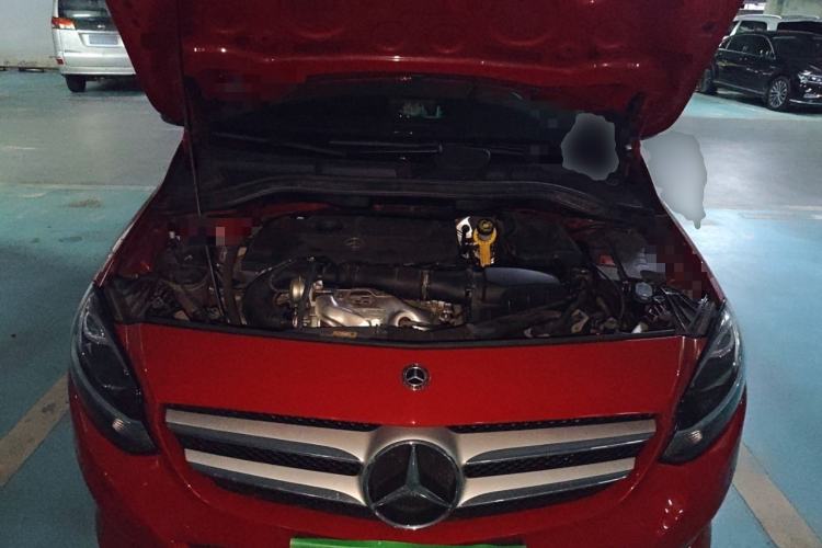 Used Mercedes-Benz B-Class 2019 B 200 Sport Edition Engine Bay