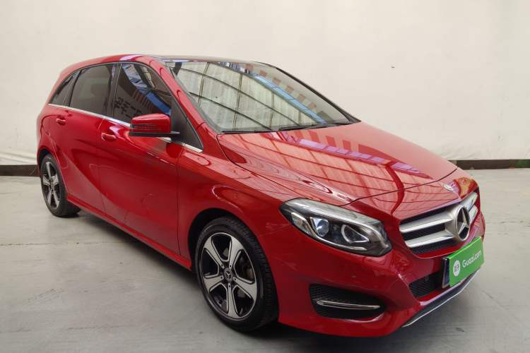 Used Mercedes-Benz B-Class 2019 B 200 Fashion Model Exterior 1