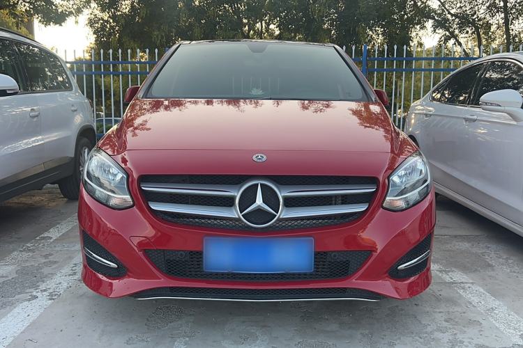 Used Mercedes-Benz B-Class 2019 B 200 Sport Edition Exterior 6