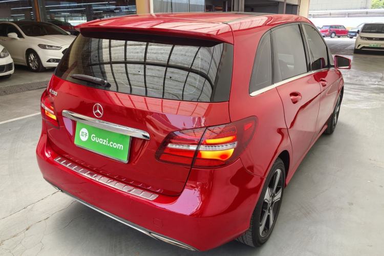 Used Mercedes-Benz B-Class 2019 B 200 Fashion Model Exterior 9