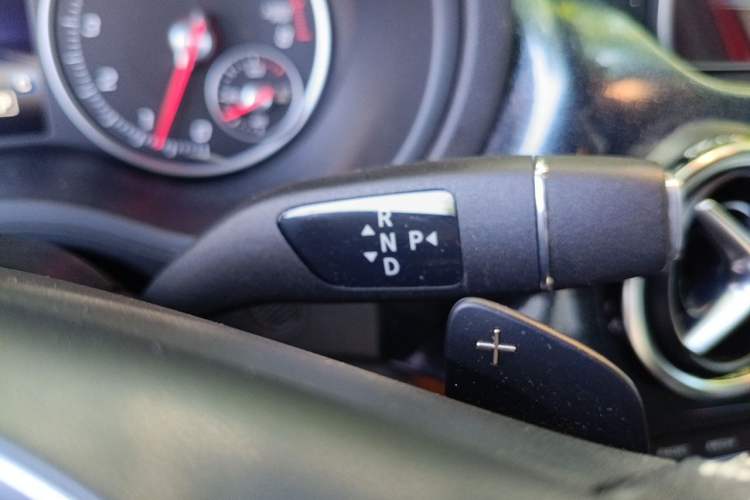 Used Mercedes-Benz B-Class 2019 B 200 Fashion Model Gear Lever