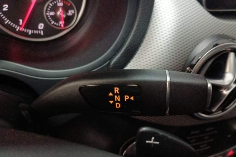 Used Mercedes-Benz B-Class 2019 B 200 Fashion Model Gear Lever