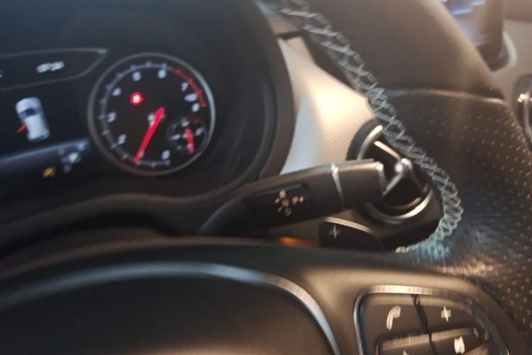 Used Mercedes-Benz B-Class 2019 B 200 Fashion Model Gear Lever