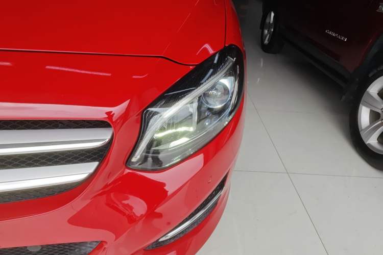 Used Mercedes-Benz B-Class 2019 B 200 Fashion Model Left Front Headlight