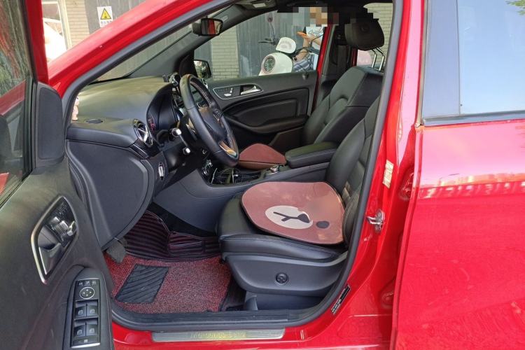 Used Mercedes-Benz B-Class 2019 B 200 Fashion Model Left Front Seat