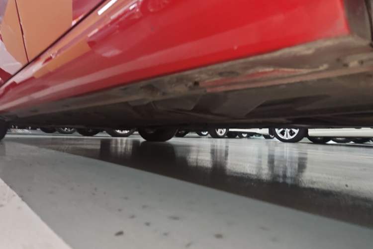 Used Mercedes-Benz B-Class 2019 B 200 Fashion Model Left Side Sill
