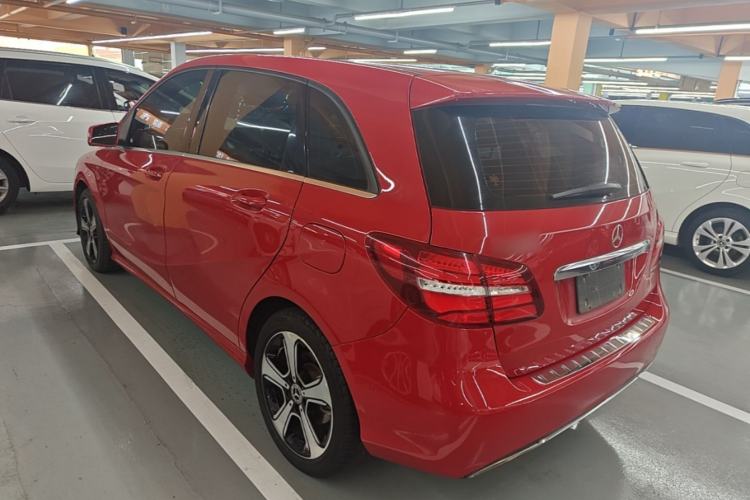 Used Mercedes-Benz B-Class 2019 B 200 Fashion Model Rear Left 45 Deg
