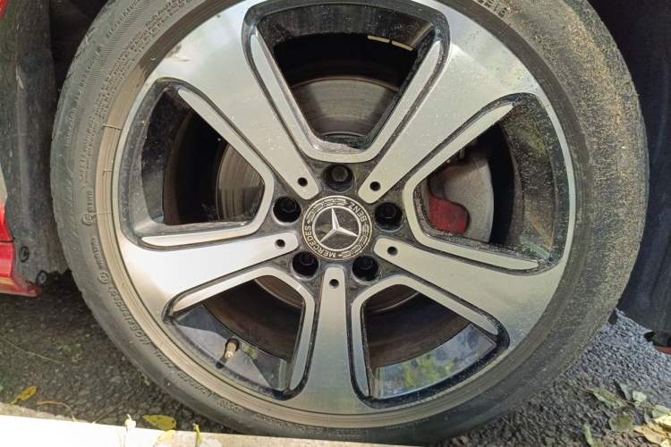 Used Mercedes-Benz B-Class 2019 B 200 Fashion Model Right Front Wheel Hub