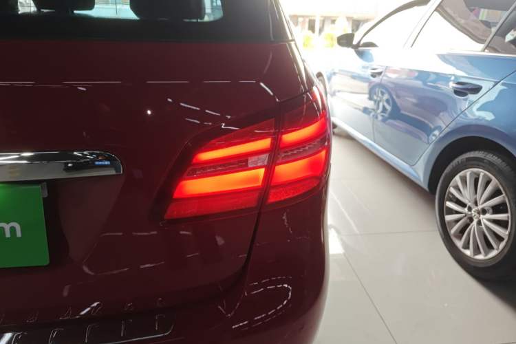 Used Mercedes-Benz B-Class 2019 B 200 Fashion Model Right Rear Taillight