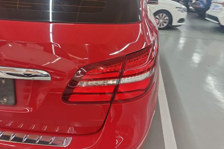 Used Mercedes-Benz B-Class 2019 B 200 Fashion Model Right Rear Taillight
