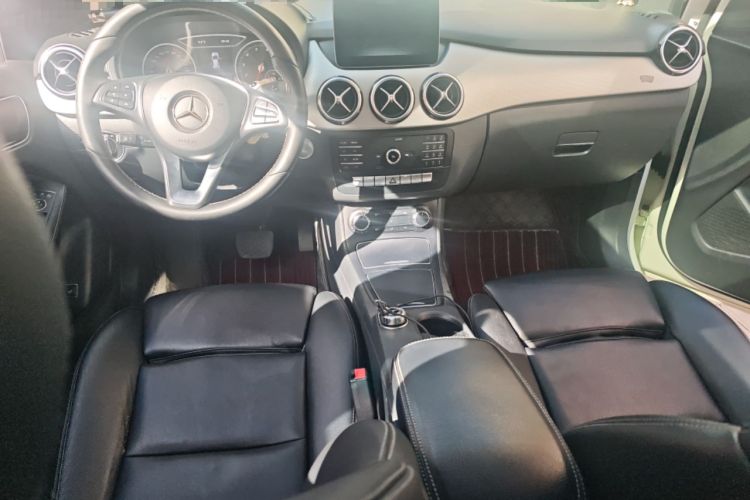 Used Mercedes-Benz B-Class 2019 B 200 Sport Edition Center Console