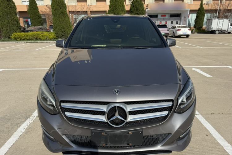 Used Mercedes-Benz B-Class 2019 B 200 Fashion Model Exterior 1