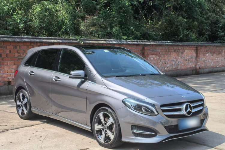 Used Mercedes-Benz B-Class 2019 B 200 Fashion Model Exterior 2