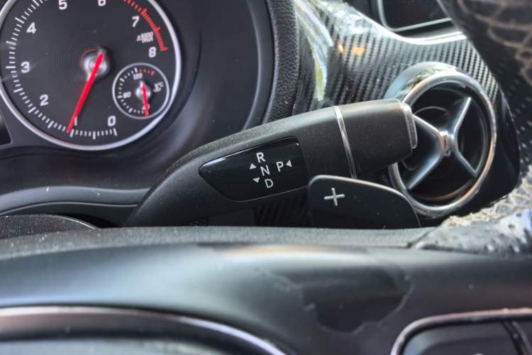 Used Mercedes-Benz B-Class 2019 B 200 Sport Edition Gear Lever