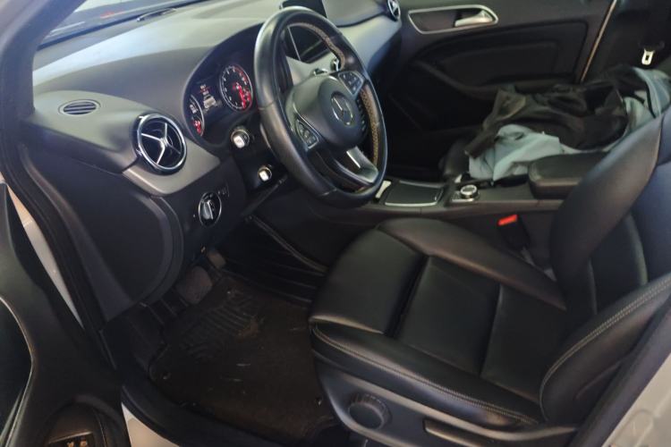 Used Mercedes-Benz B-Class 2019 B 200 Sport Edition Left Front Seat