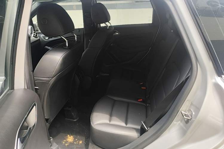 Used Mercedes-Benz B-Class 2019 B 200 Fashion Model Left Rear Seat