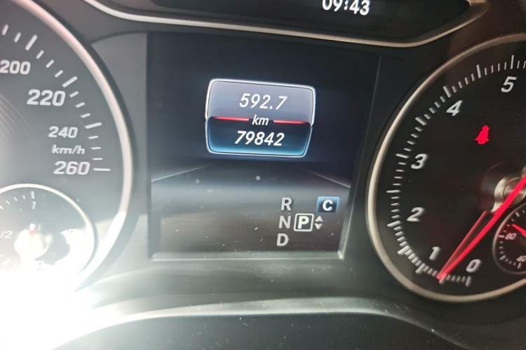 Used Mercedes-Benz B-Class 2019 B 200 Sport Edition Odometer Close Up