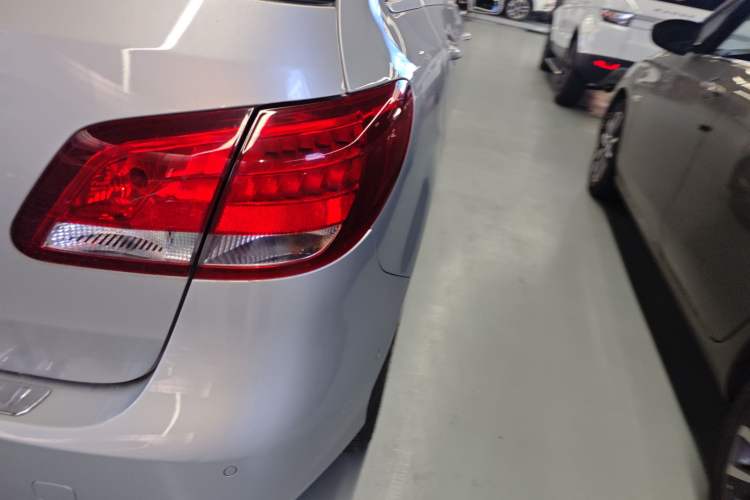 Used Mercedes-Benz B-Class 2019 B 200 Sport Edition Right Rear Taillight