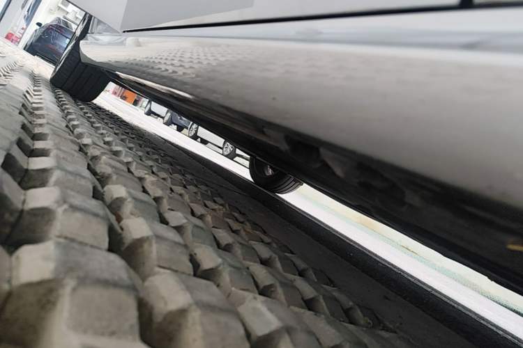 Used Mercedes-Benz B-Class 2019 B 200 Fashion Model Right Side Sill