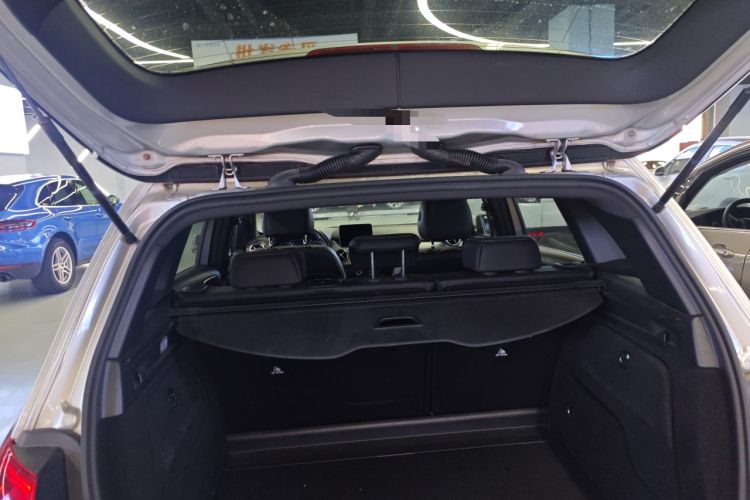 Used Mercedes-Benz B-Class 2019 B 200 Sport Edition Trunk