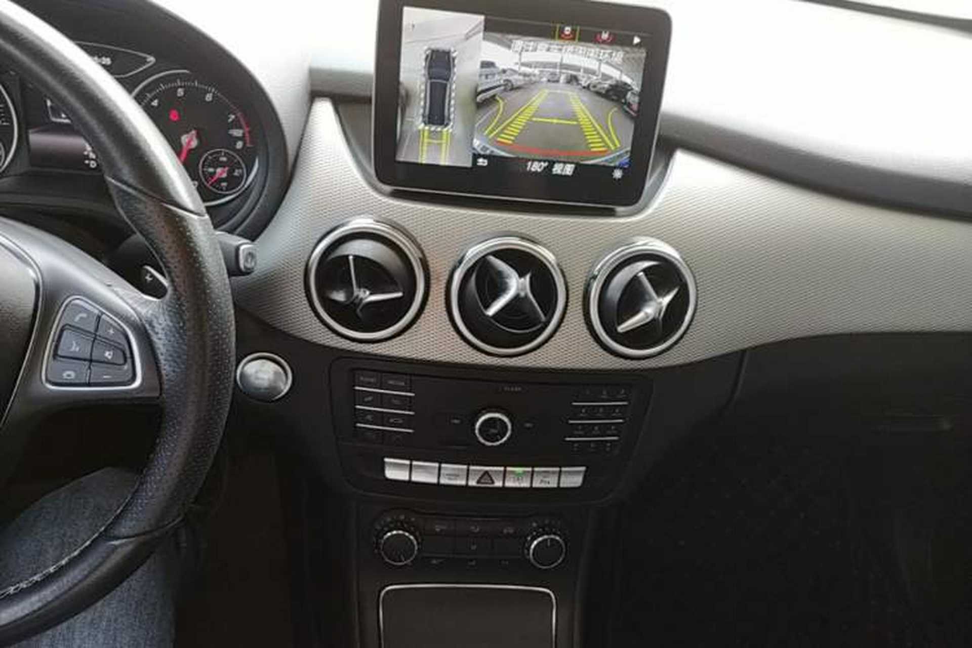 Used Mercedes-Benz B-Class 2019 B 200 Sport Edition Audio And AC Panel
